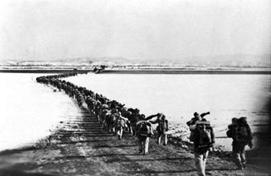 chinese troop cross the border